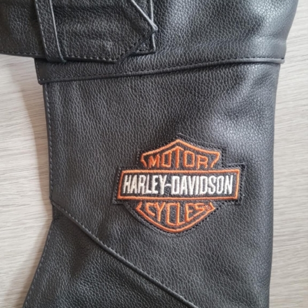 Harley-Davidson Ladies Black Leather Chaps Large NEW